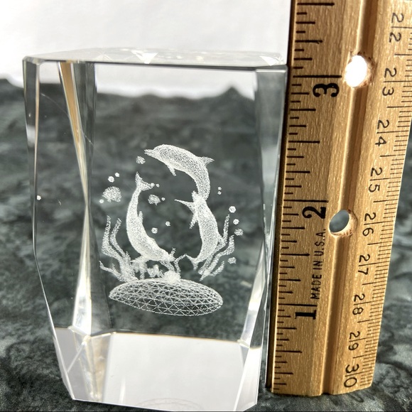Crystal Clear Glass Cube Paperweight 3-D Laser Etched with Dolphins - Picture 6 of 7
